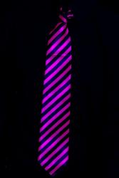 Cravate rose fluo UV rayée